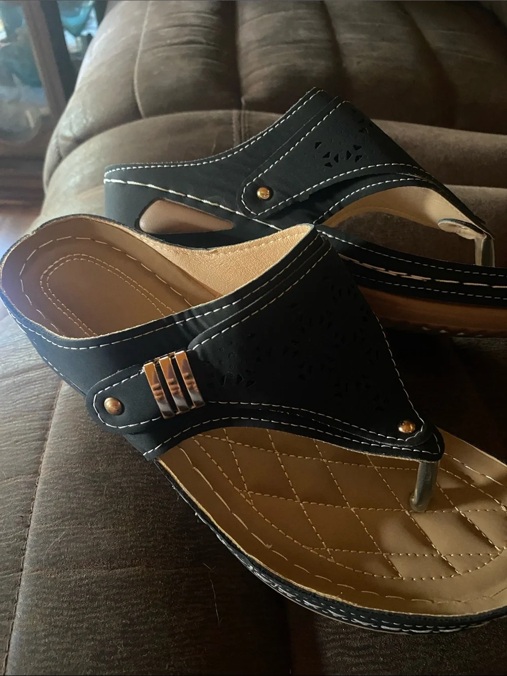 Woman’s Black Thong Sandals with Quilted Insole